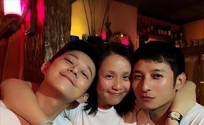 岁李维嘉由主持到“精神障碍”令人惋惜j9