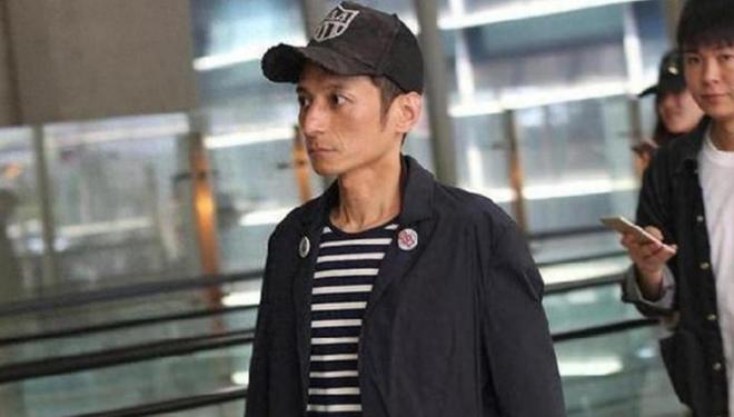 岁李维嘉由主持到“精神障碍”令人惋惜j9九游会登录财富再丰厚也难解忧48(图10)